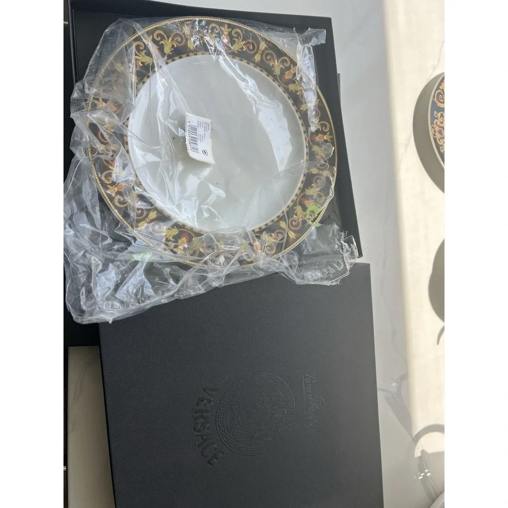 Versace by Rosenthal Barocco 5-Piece Place Setting(s) Unused Pristine Rare